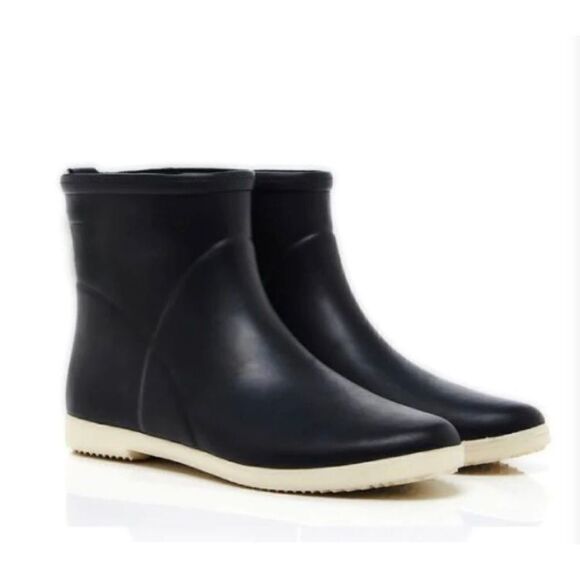 ALICE + WHITTLES legacy minimalist Low cut black white rain boot size10￼ - Picture 1 of 8